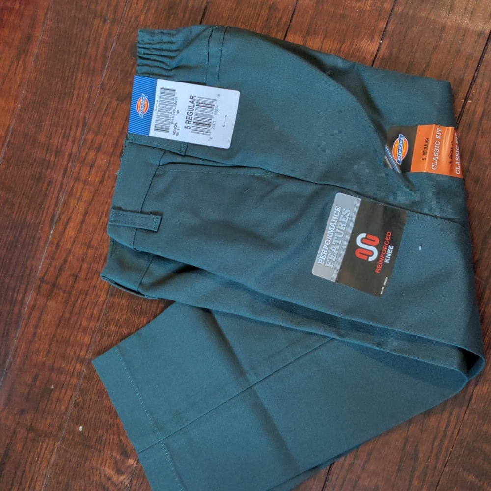 Dickies boys classic fit flat front pants hunter green color